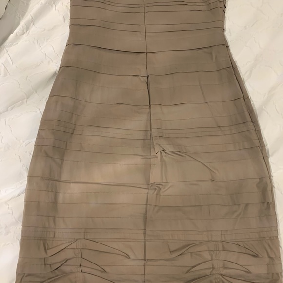 BCBG - Picture 4 of 4